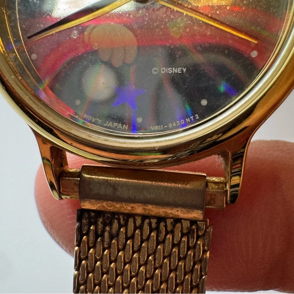 Vintage Lorus by‎ Seiko Disney Holographic Mickey Mouse Quartz Watch Gold Band